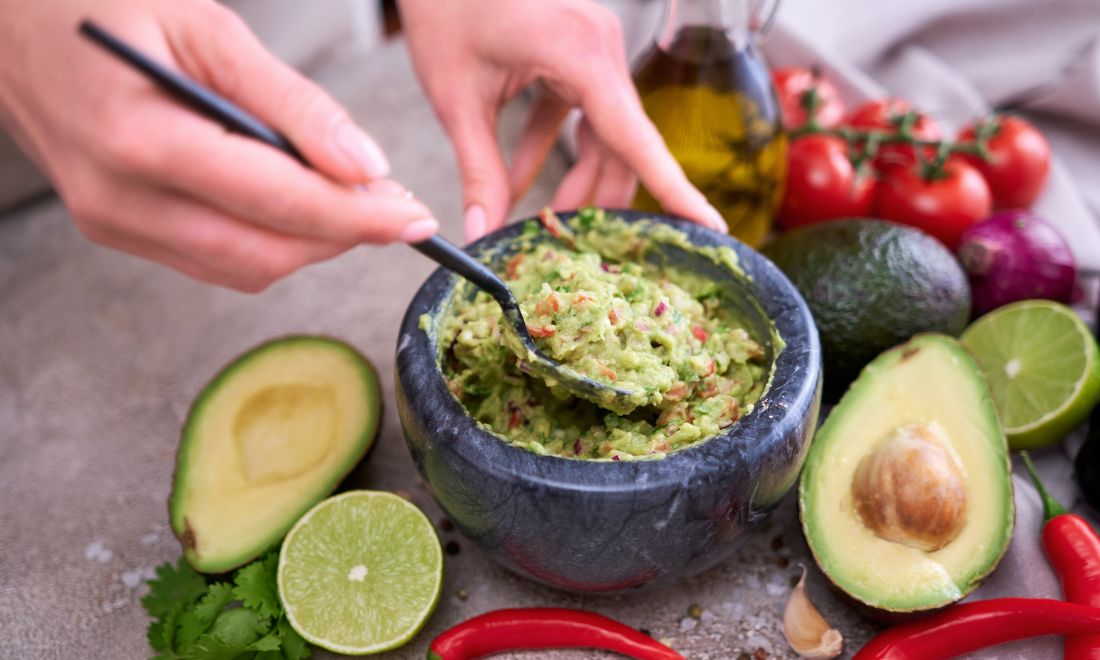 Always hungry? These high-fiber snacks will keep you full for a long time